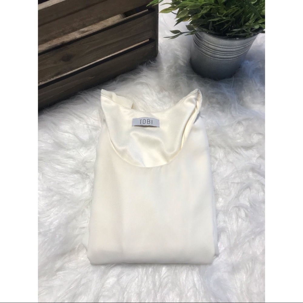 White Tobi Knee-Length Dress